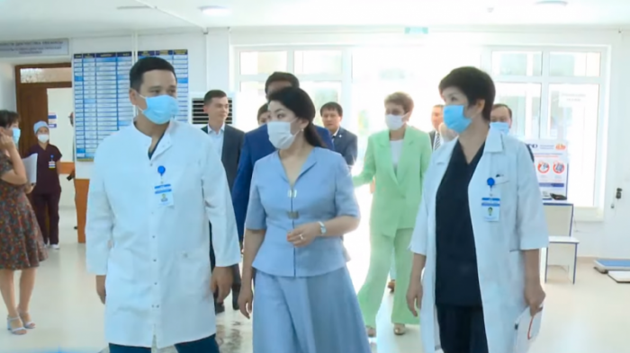 Министр здравоохранения Казахстана удивила выбором помощника
                27 июля 2022, 04:04