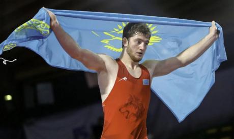 Казахстан завоевал второе золото на чемпионате мира U17 по вольной борьбе