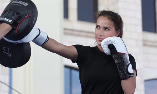 Алина Загитова прокомментировала слухи о своем боксерском поединке