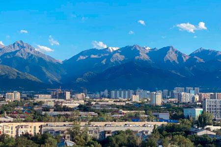 В Алматы начался сезонный рост цен на аренду квартир