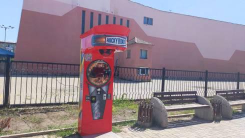 В Караганде за нарушение тишины оштрафовали владельца игрового автомата «Боксёрская груша»