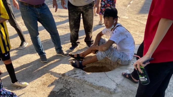 Юноша прыгнул в четырехметровый канализационный колодец за упавшим ребенком в Кызылорде
                19 августа 2022, 21:52