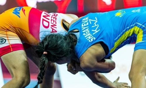 Казахстан выиграл третью медаль на чемпионате мира по борьбе
