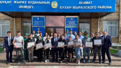 Теплица, зона отдыха и молочный цех: Гранты акима Бухар-Жырауского района получили 10 предпринимателей