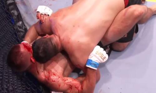Видео кровавого боя казахстанца Дияра Нургожая за титул чемпиона лиги Хабиба