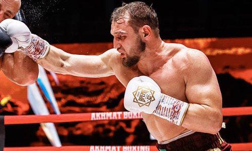Бой непобежденного чеченского боксера из топ-10 обернулся удивительным исходом