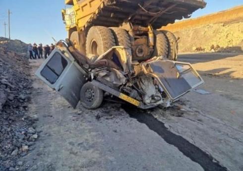 БелАЗ раздавил автомобиль с пятью пассажирами в Карагандинской области