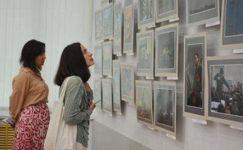 В Караганде действует отчетная выставка одноименного фотоклуба