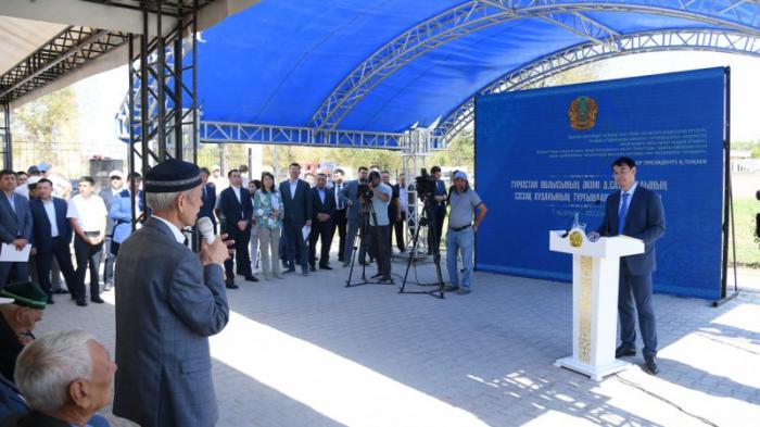Аким Туркестанской области провел первую встречу с населением
                08 сентября 2022, 14:04