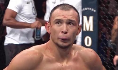 Неожиданным исходом завершилось противостояние казахского бойца UFC