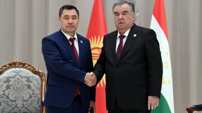 Президенты Кыргызстана и Таджикистана договорились о прекращении огня
                16 сентября 2022, 17:45