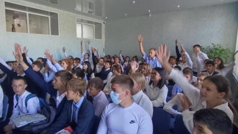 Информационный марафон: Карагандинских студентов и школьников учили поведению при ЧС