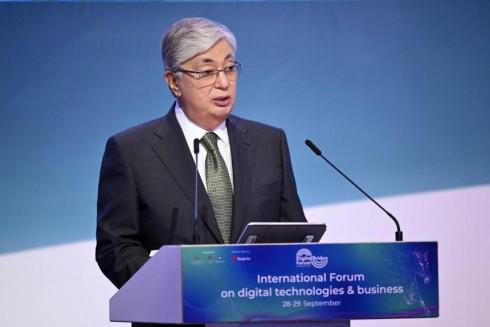 Казахстан поставил задачу стать одним из крупнейших цифровых хабов в Евразии – Президент