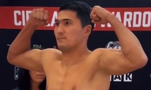 Казахстанские боксеры прошли взвешивание перед боями за титулы WBA и WBO. Видео