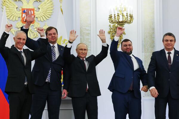 Конституционный суд одобрил договоры о принятии в РФ новых субъектов