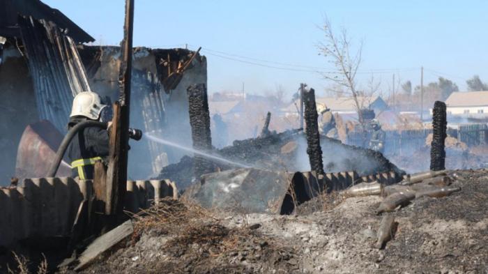 Пожар возле школы в Караганде напугал жителей
                03 октября 2022, 17:56