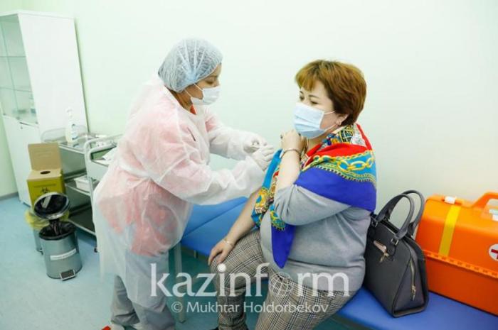 Ревакцинацию против КВИ прошли 5 млн 543 тысячи 97 казахстанцев