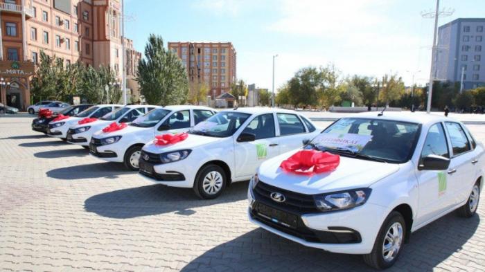 Автомобили подарили лучшим кызылординским аграриям
                15 октября 2022, 16:15