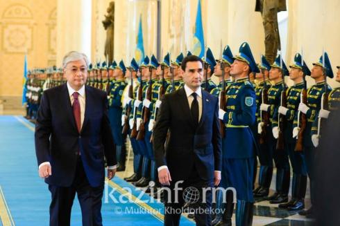 Президенты Казахстана и Туркменистана встретились в Акорде
