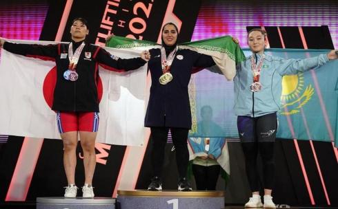 Трое карагандинских спортсменов стали призерами чемпионата Азии по тяжелой атлетике
