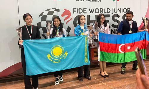«Серебро» и «бронзу» завоевали казахстанские шахматистки на чемпионате мира в Италии