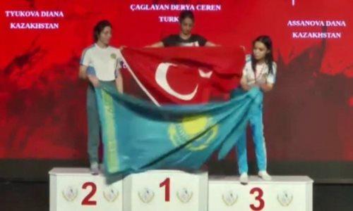 В Турции официально прокомментировали скандал с флагом Казахстана на чемпионате мира по армрестлингу