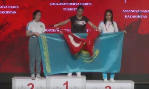 Стали известны новые подробности скандала с флагом Казахстана на чемпионате мира по армреслингу
