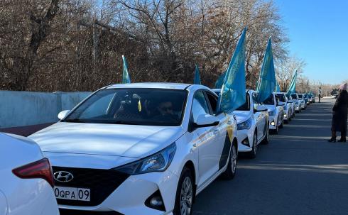 Праздничный автопробег провели в Караганде в честь Дня Республики