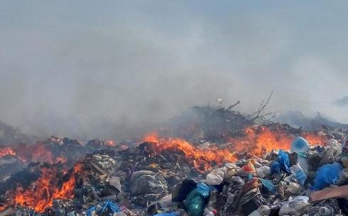 Охладите свалку: проблему постоянно горящего мусора в Сарани обсудили на Общественном совете