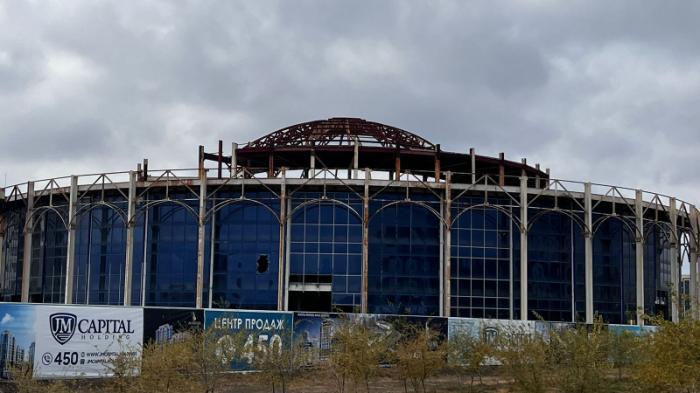 Нужно еще 5 миллиардов: здание концертного зала в Атырау 