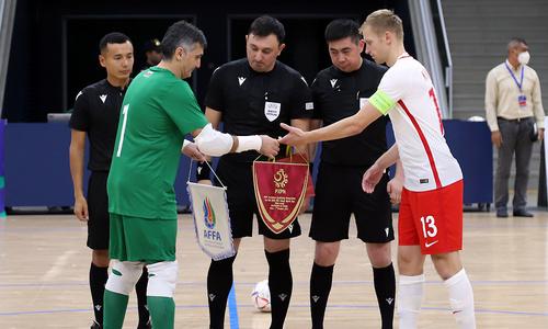 Казахстанская бригада арбитров обслужит матч квалификации чемпионата мира