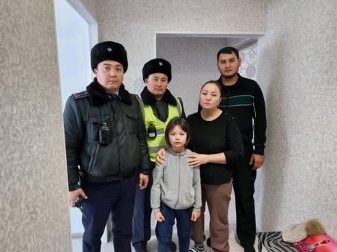 Карагандинская полиция нашла потерявшуюся 8-летнюю девочку