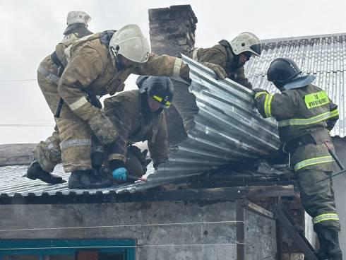 Неисправность печного отопления привела к пожарам в двух домах Караганды