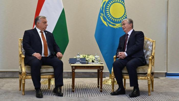 Токаев встретился с премьером Венгрии в Самарканде
                10 ноября 2022, 19:53