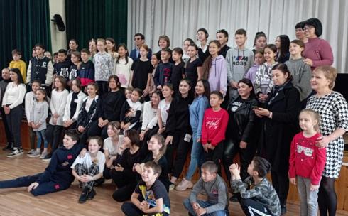 Карагандинские школьники вернулись с гастролей в Ташкенте