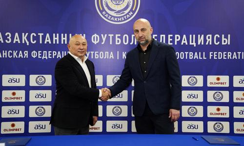 КФФ официально объявила о продлении контракта с Магомедом Адиевым