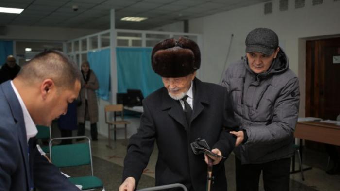 Ветеран ВОВ принял участие в выборах в Усть-Каменогорске
                20 ноября 2022, 15:02