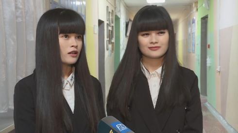 Сестры-близнецы проголосовали на выборах в Темиртау