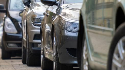 200 тысяч тенге за регистрацию иностранных авто: Парламент принял закон