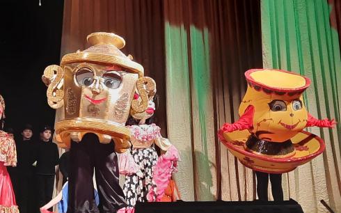 В Караганде открыли фестиваль кукольных театров «Кукляндия»