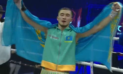 Казахстанский боксер побил непобежденного узбекистанца у него на родине. Видео
