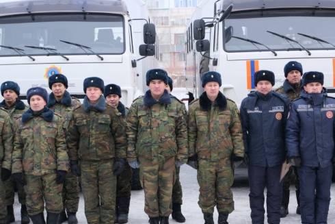 Сотрудникам ДЧС и военнослужащим Карагандинской области вручили благодарственные письма за помощь экибастузцам