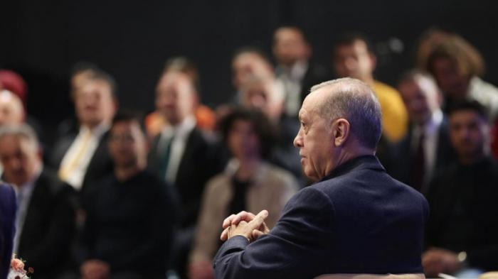 В Турции озвучили размер месячной зарплаты Эрдогана
                14 декабря 2022, 23:25