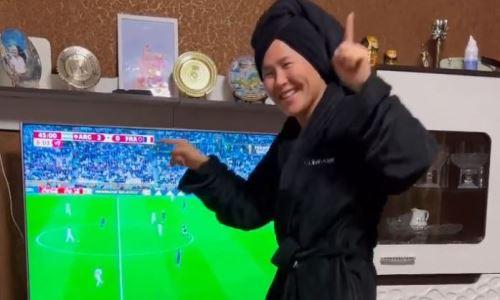 Чемпионка Азии по боксу из Казахстана в халате зажигательно станцевала в честь Аргентины на ЧМ-2022. Видео