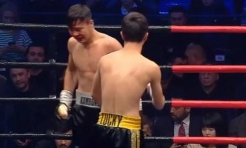 Боксер из Казахстана играючи избил и нокаутировал узбекистанца