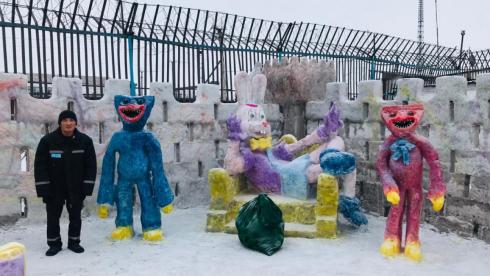 Снежных Хагги Вагги и Кисси Мисси слепили осуждённые в Карагандинской области
