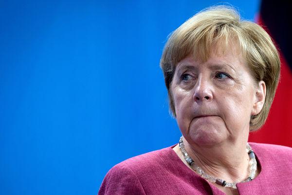 Меркель заявила, что ее участие в урегулировании ситуации на Украине 