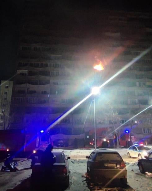7 семей из карагандинской 16-этажки, где произошёл пожар, разместили в общежитии