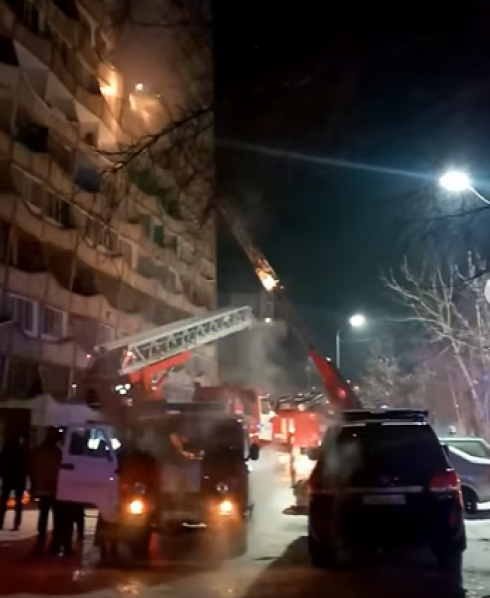 Жертв в горящей 16-этажке могло быть больше: карагандинские спасатели поблагодарили жителей дома