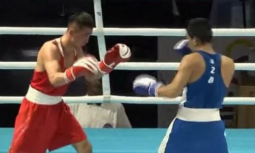 Видео полного боя, или Как «Казахский Ломаченко» дал урок бокса узбекистанцу